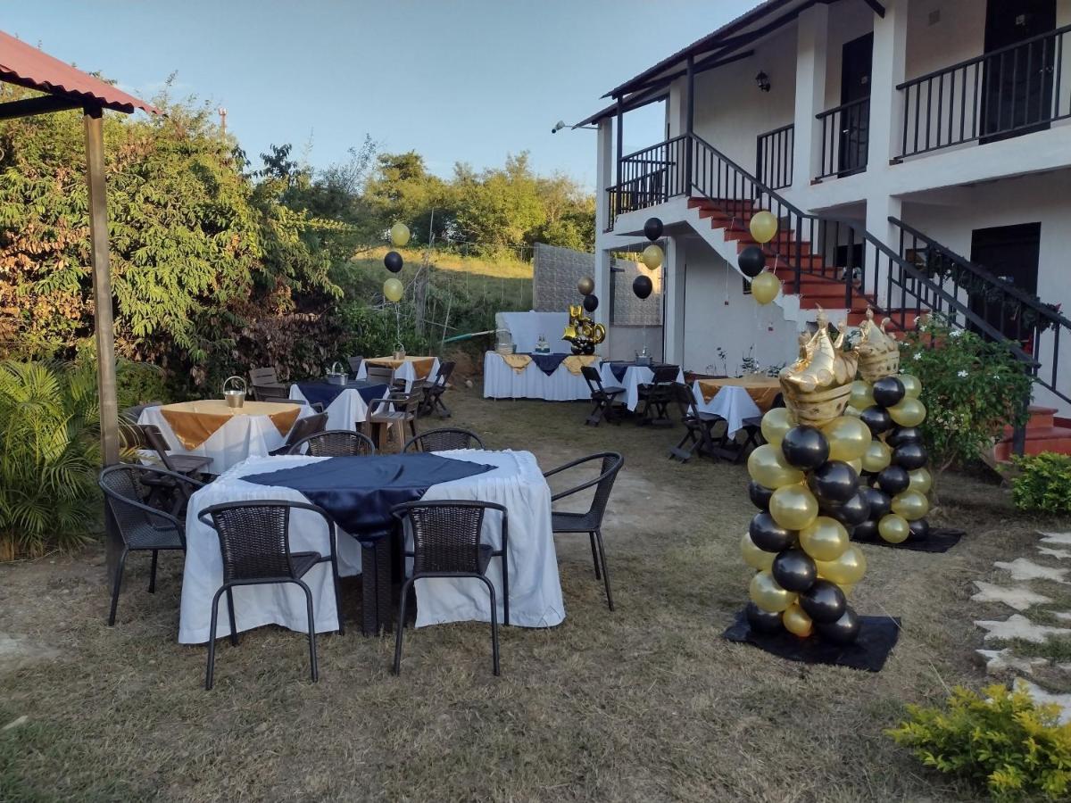 Cosmos Tatacoa Hotel Villavieja Exterior photo